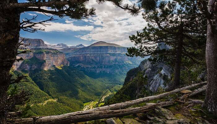 10 پارک ملی اسپانیا که مسافران را به دنیای دیگر می برد