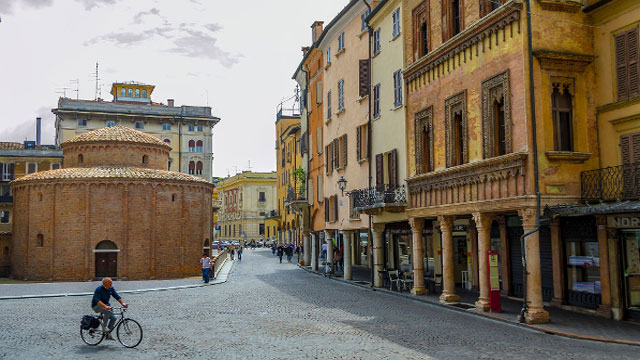 منتووا (Mantua)