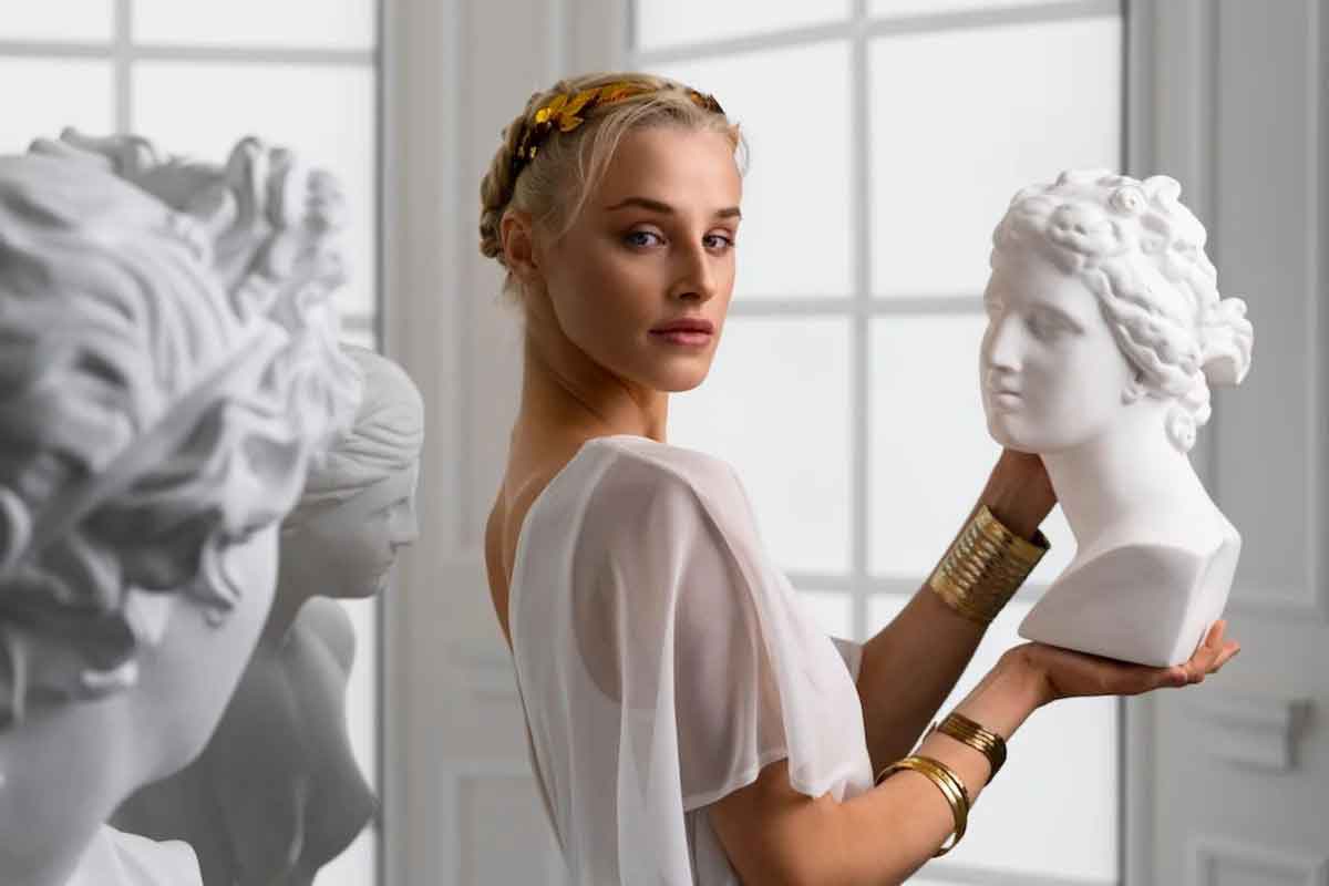 تصویری از مجسمه های باستانی یونان