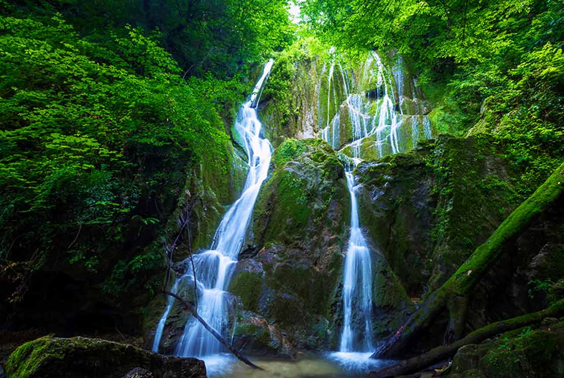 آبشار کلیره و روستای بتلیم   