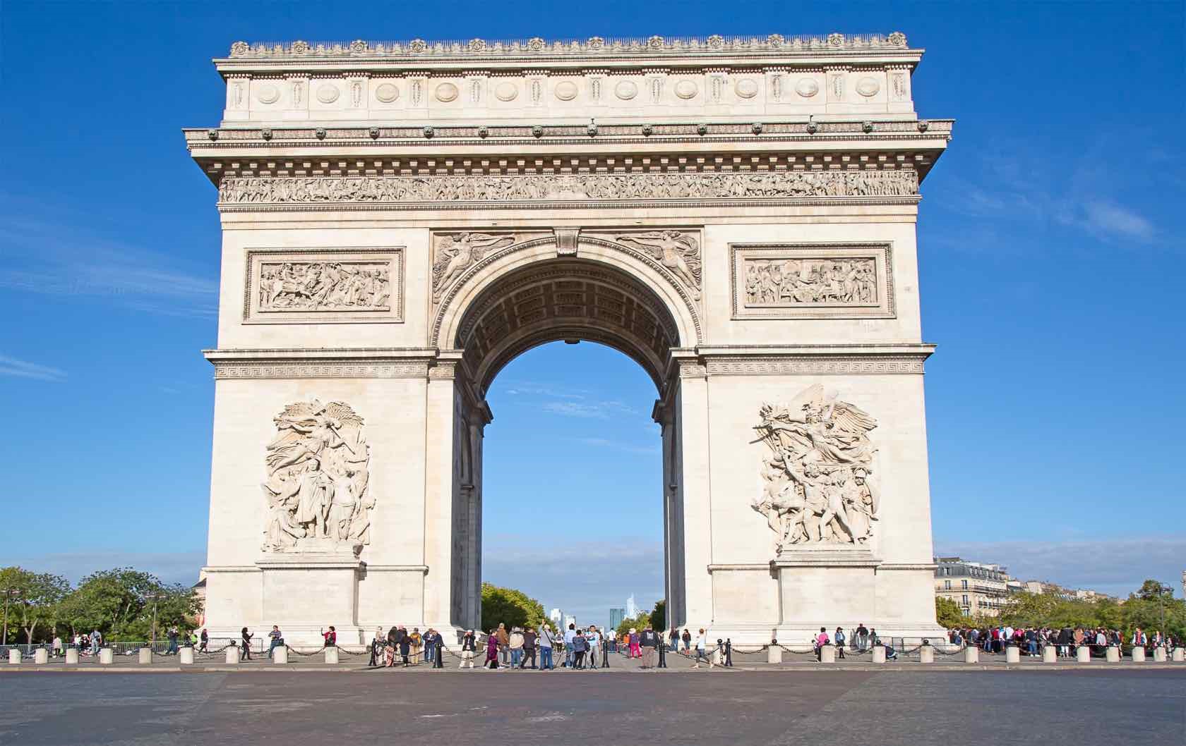 طاق پیروزی یا نصرت پاریس کجاست؟ معمار و عکس