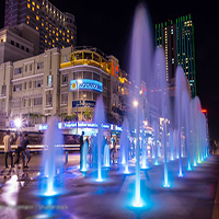 پیاده روی خیابان سایگون در ویتنام